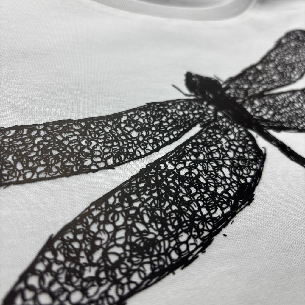Bio T-Shirt Libelle Damen – handbedruckt & nachhaltig, Weiß