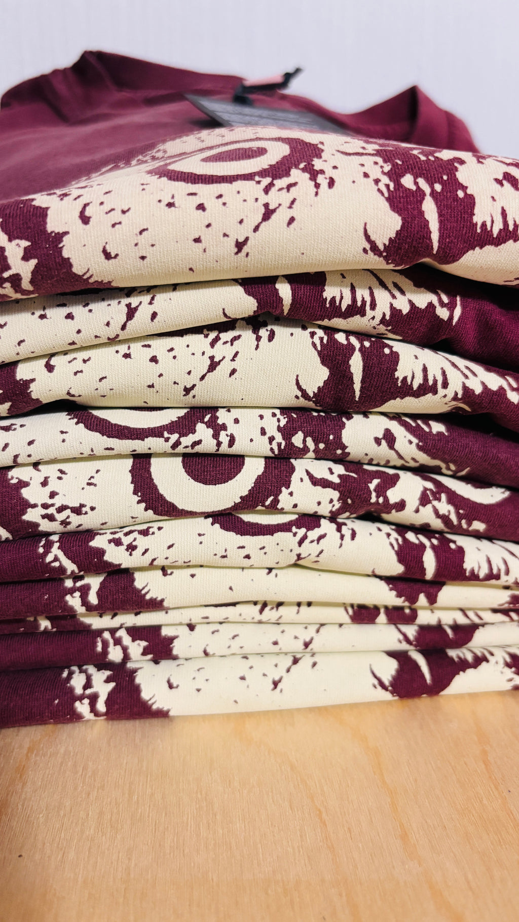 Eule Unisex T-Shirt stone washed burgundy