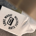 Handbedruckte „Love Music Hate Fascism - Kassette“ Socken – fair, bio & mit Liebe im Atelier gefertigt Unisex