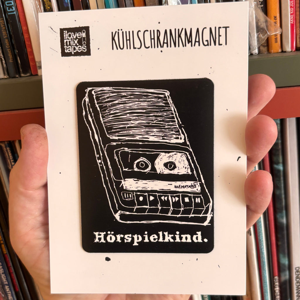 Magnet „Hörspielkind“ | Kühlschrankmagnet | Retro Kassettenmotiv | Geschenkidee | Nostalgie für 80er & 90er Kids