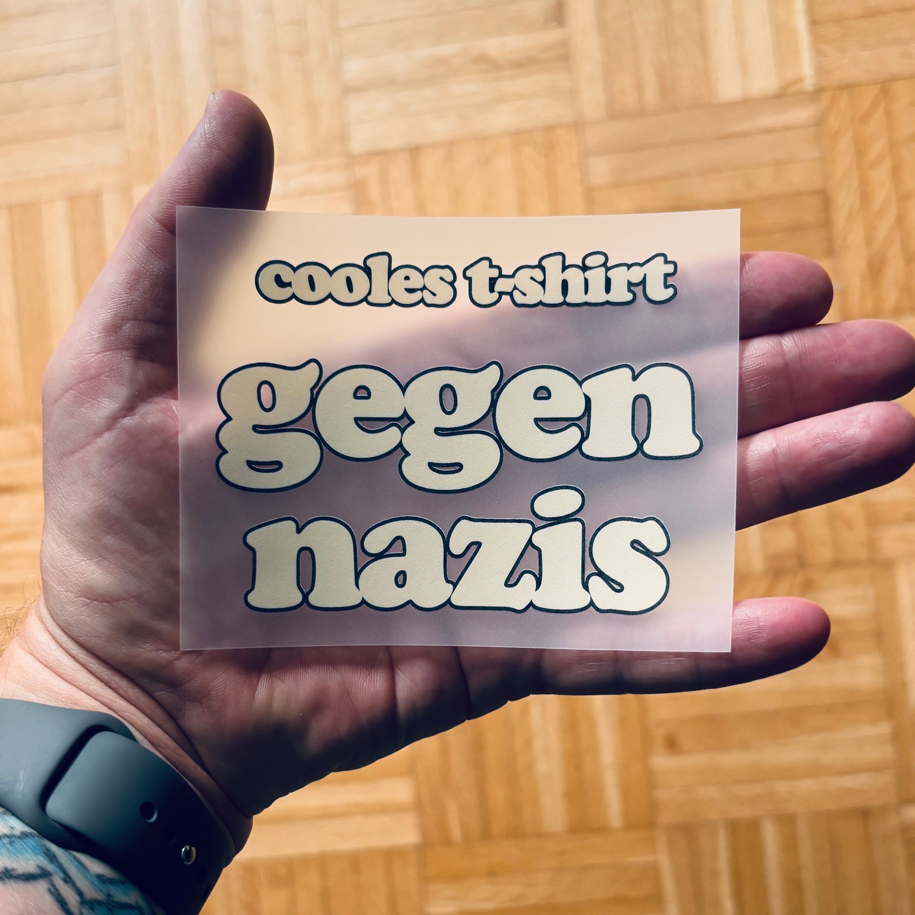 Premium DTF Transfer - cooles t-shirt gegen NZS  – Hochwertiger Textilprint zum Aufbügeln