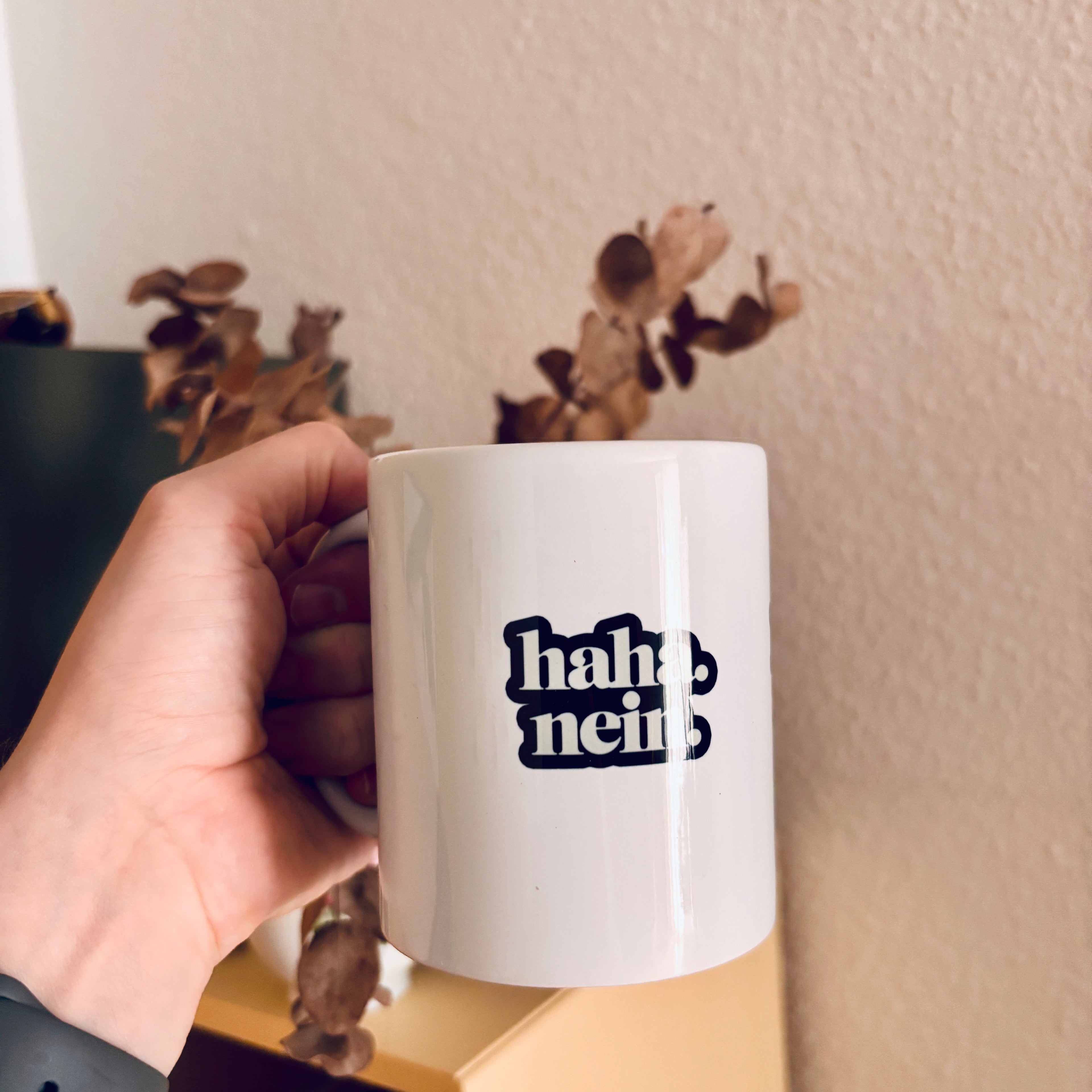 haha. nein. – Keramiktasse mit beidseitigem Druck | 300 ml