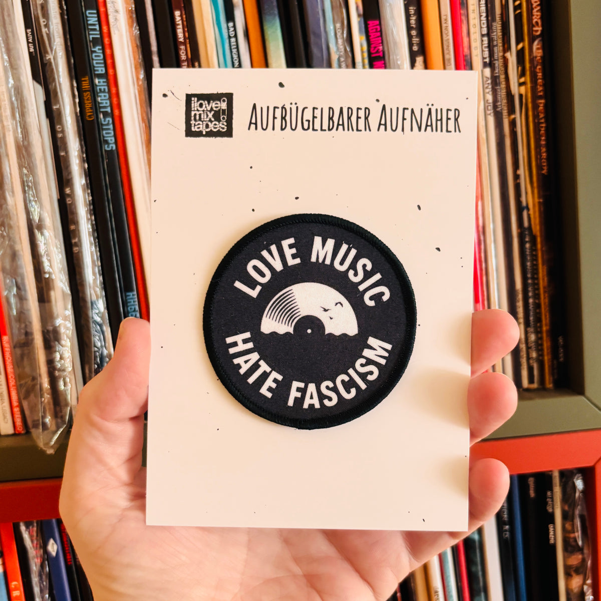 Love Music, Hate Fascism – Schallplatte Aufnäher zum Aufbügeln
