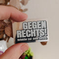 Reflektier mal deine Haltung! – Gegen-rechts-Sticker mit Spiegeleffekt