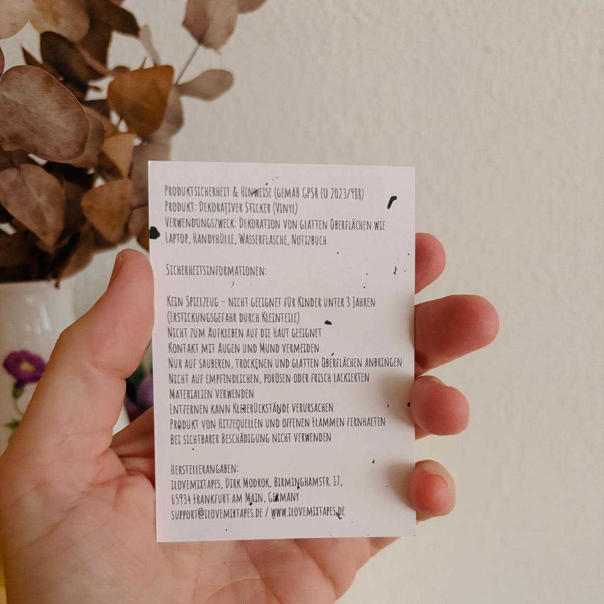 Reflektier mal deine Haltung! – Gegen-rechts-Sticker mit Spiegeleffekt