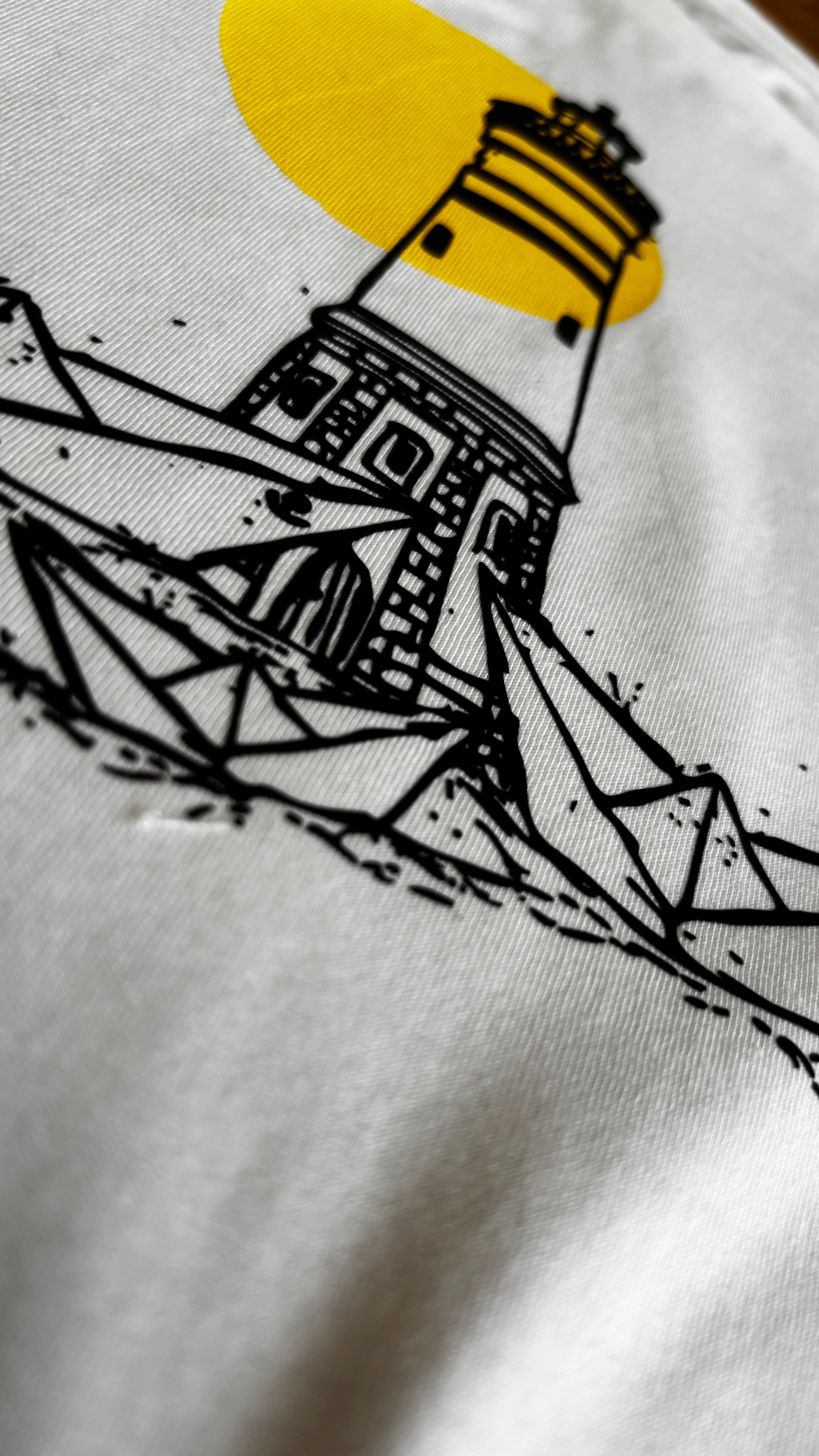 Papierhafen mit Sonne Rolled Sleeve Women T-Shirt