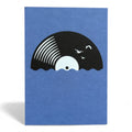 Postkarte "Vinyl Sea" – Schallplatten-Illustration für Musikliebhaber