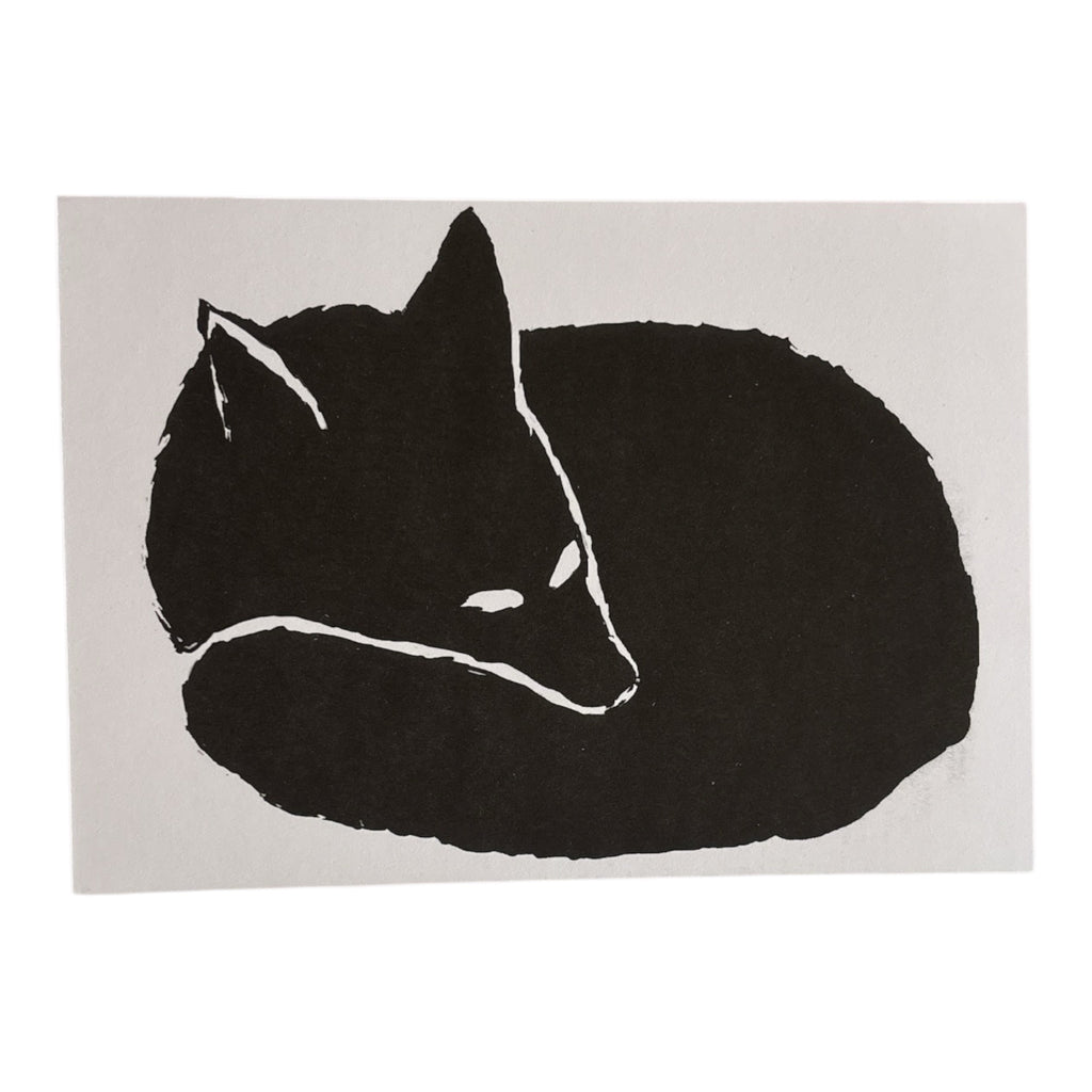 Postkarte „Fuchs“ – Minimalistische Illustration eines schlafenden Fuchses