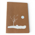 Notizbuch A5 | Fuchs im Wald | Handbedruckt im Siebdruck | Kraftpapier | Gepunktet | 32 Seiten | FSC-zertifiziert | Handmade