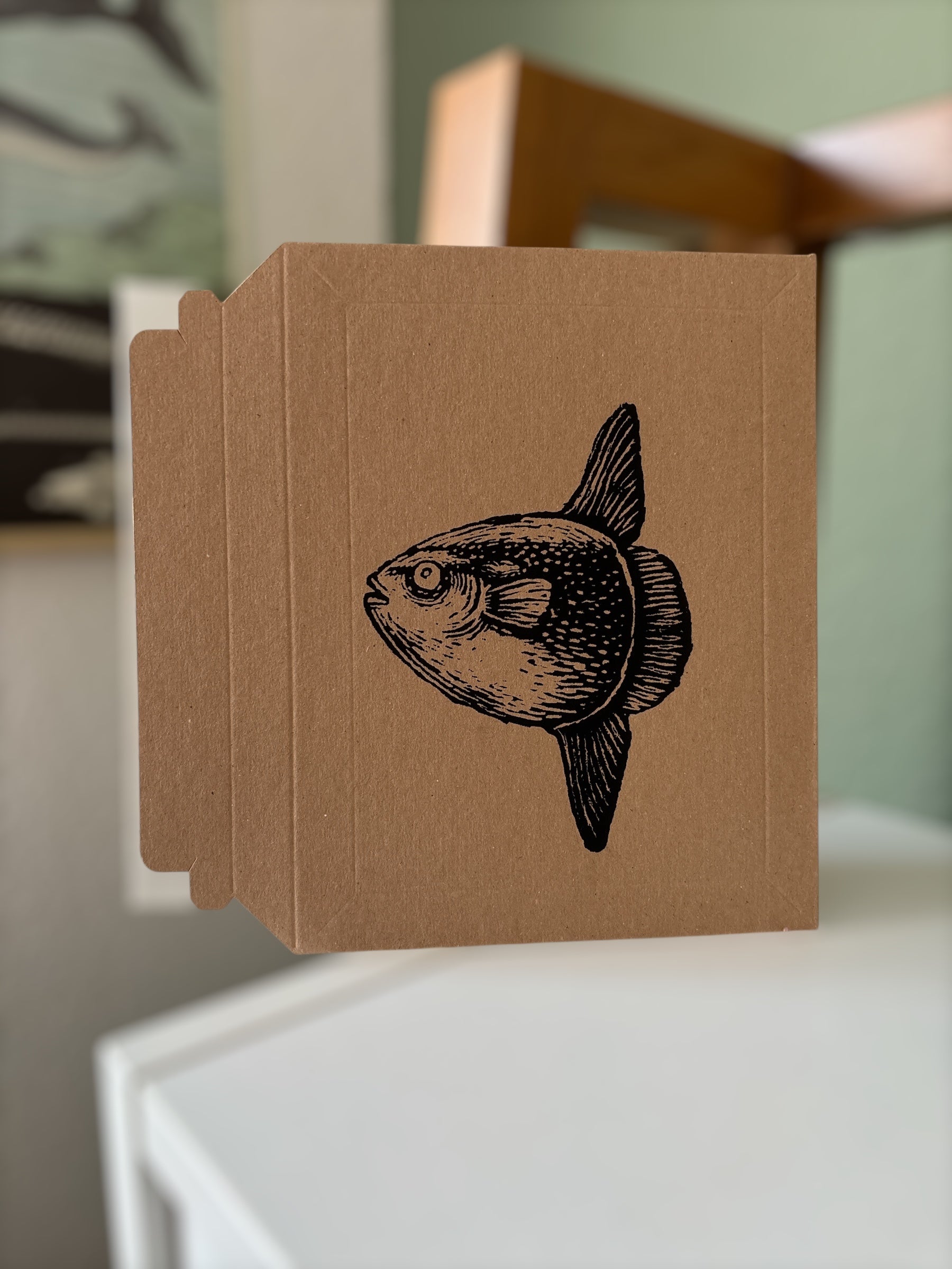 Mondfisch Versandtasche aus Pappkarton - DIN A5-23,5 x 18 cm